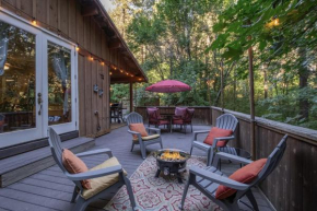 Bear Paw by NW Comfy Cabins